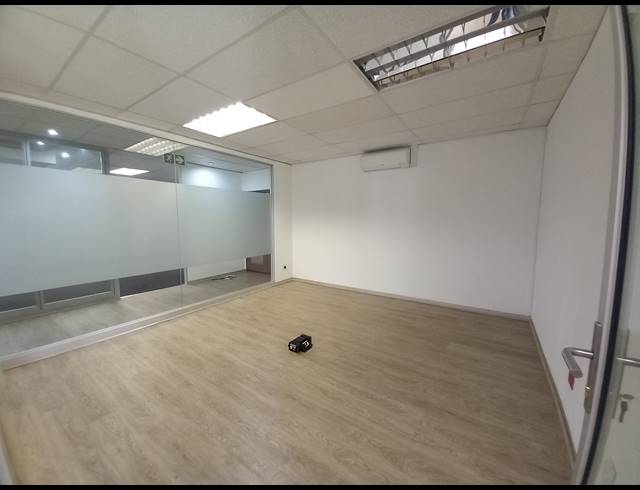 529M² OFFICE TO LET IN BRYANSTON
